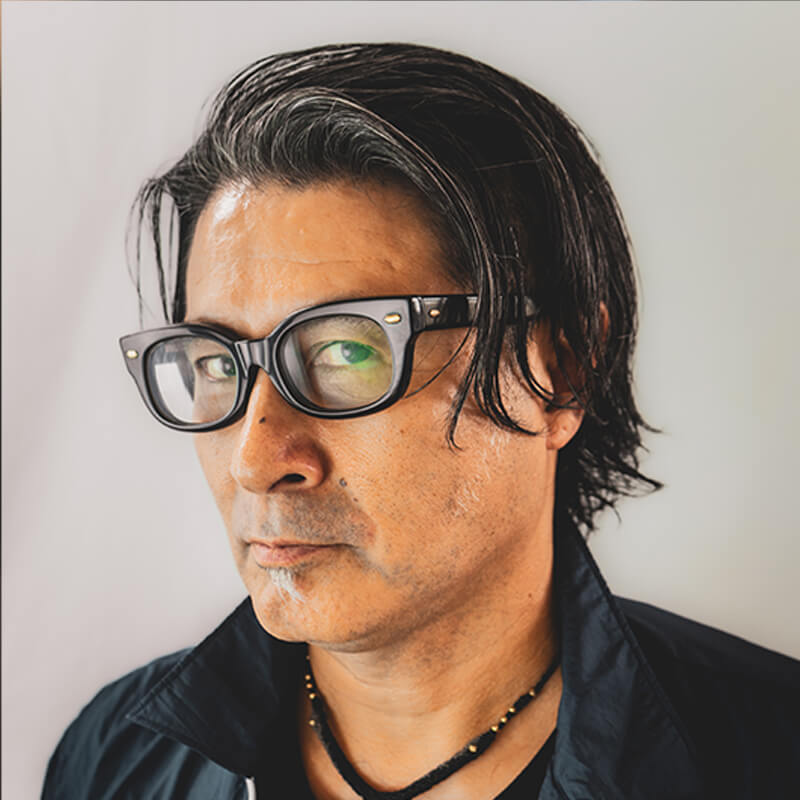 TSUYOSHI SUZUKI
